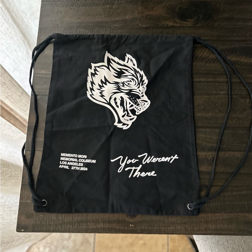Darc Sport Black Drawstring Bag with White Wolf Design